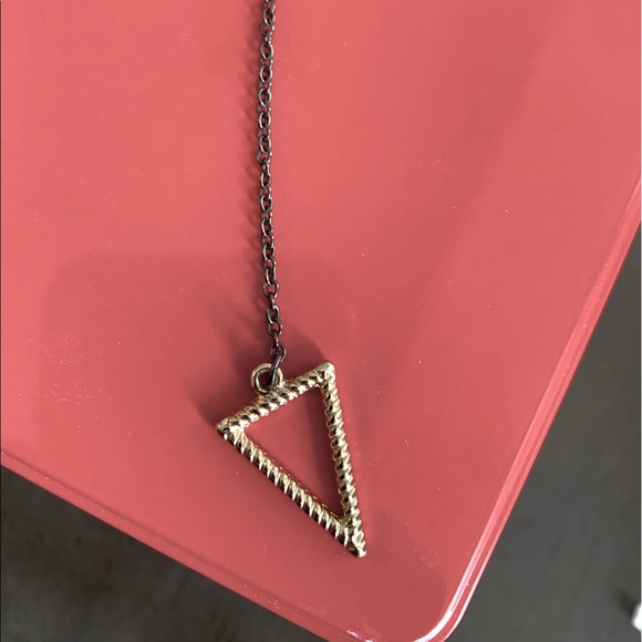 Necklaces-3 necklaces all for one price! - Picture 3 of 6